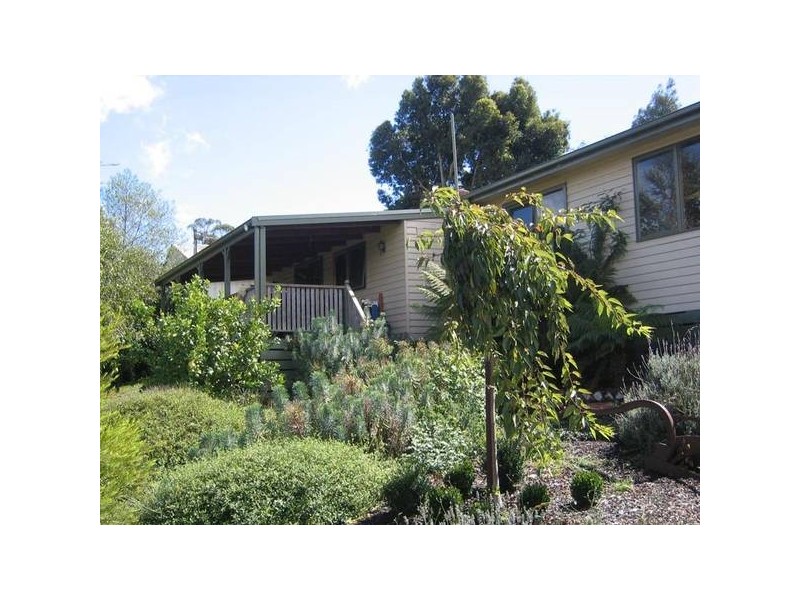 44 Mason Road, Jindivick VIC 3818