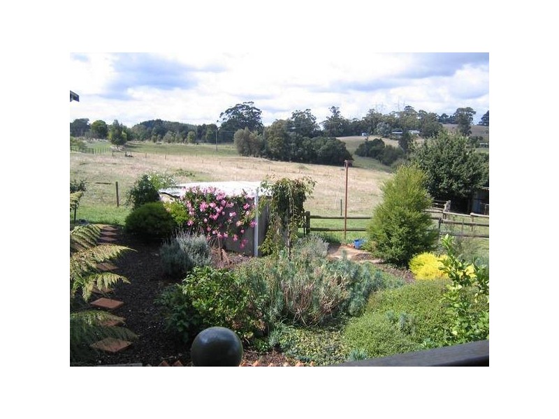 44 Mason Road, Jindivick VIC 3818
