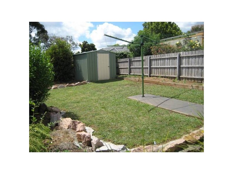 6 Tracie Court, Drouin VIC 3818
