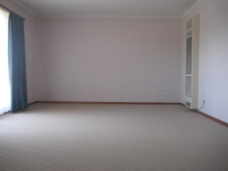 17 Tracie Court, Drouin VIC 3818