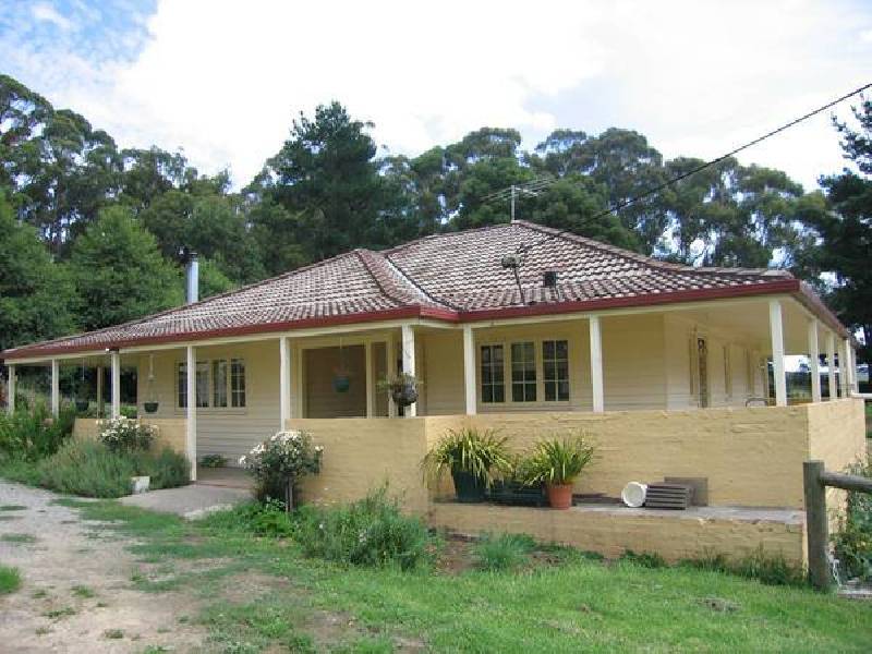 837 Jacksons Track, Jindivick VIC 3818