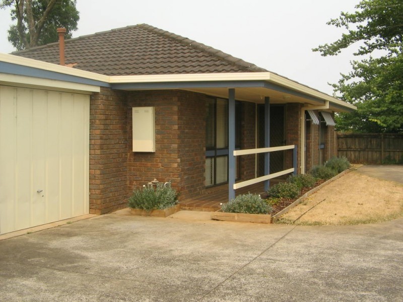 2/109 Brandy Creek Road, Warragul VIC 3820