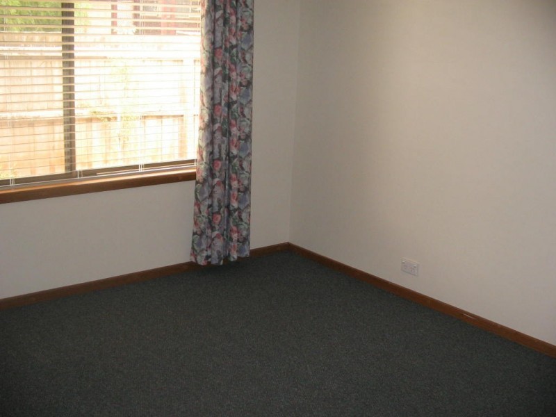 2/109 Brandy Creek Road, Warragul VIC 3820