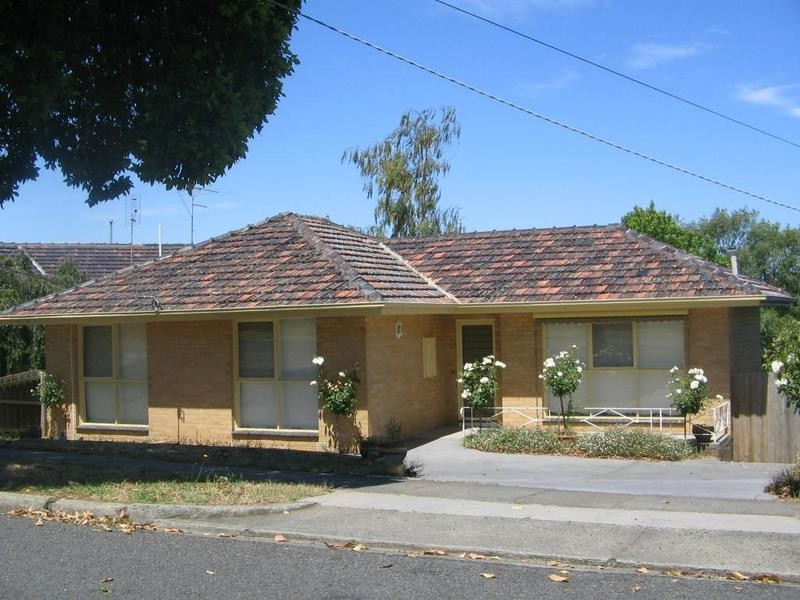24 Sinclair Street, Warragul VIC 3820