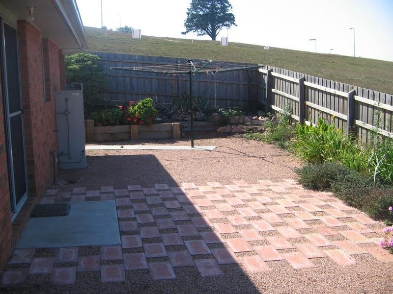 2/298 Sutton Street, Warragul VIC 3820