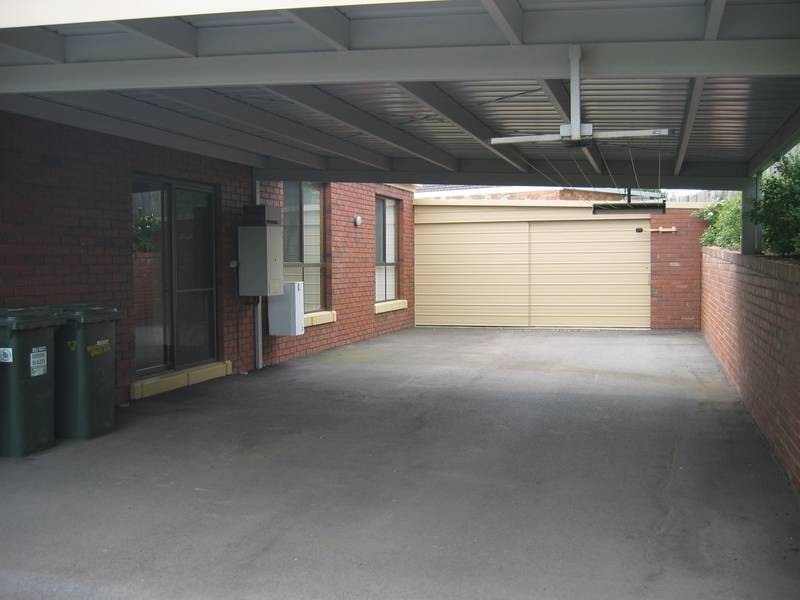 2-3 Fuhrmann Court, Drouin VIC 3818