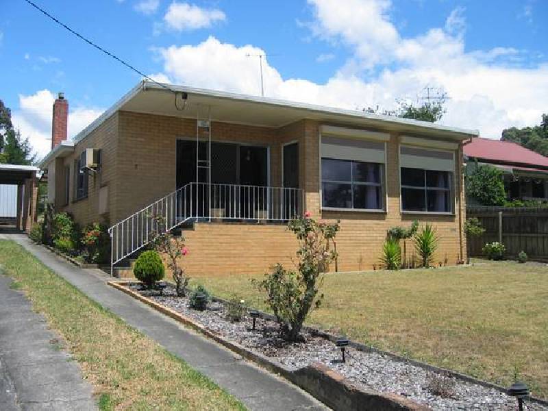 7 Landsborough Road, Warragul VIC 3820
