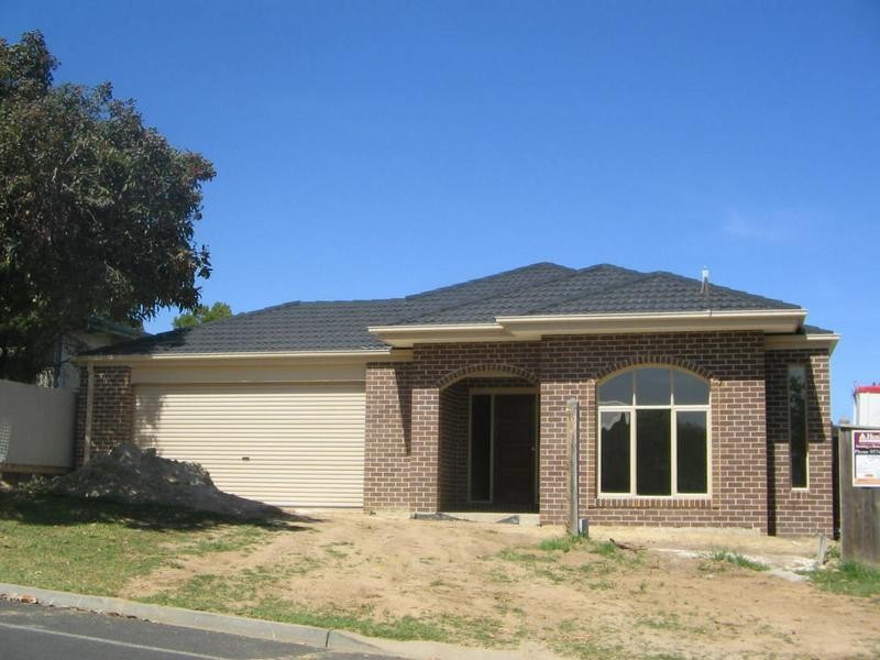 46 Lampards Road, Drouin VIC 3818