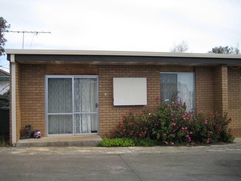3/7 Darnum Street, Drouin VIC 3818