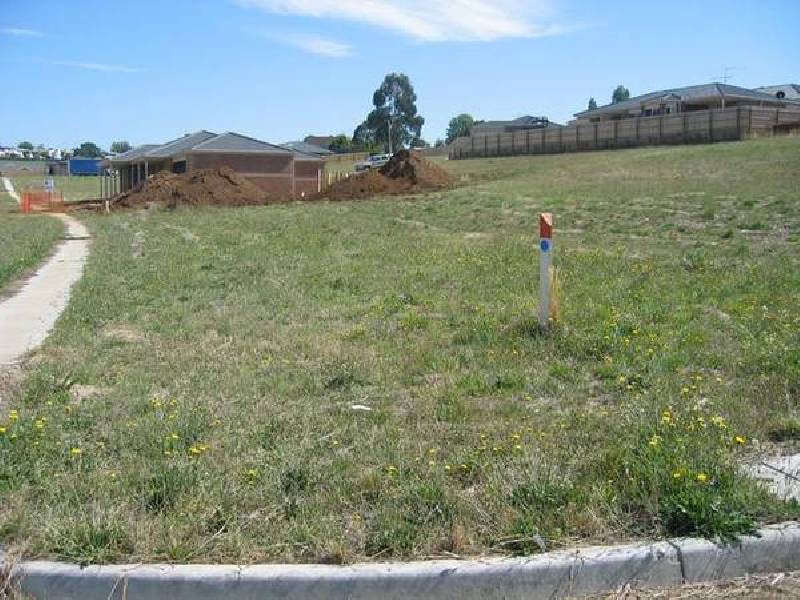 27 McMillan Drive, Warragul VIC 3820