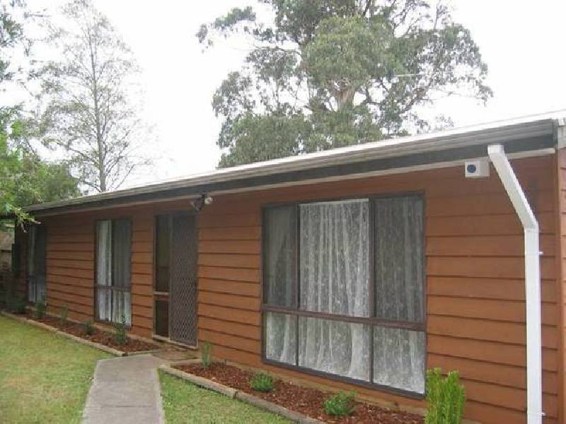 24 Calway Street, Drouin VIC 3818
