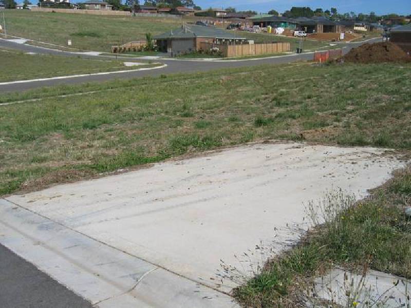 27 .McMillan Drive, Warragul VIC 3820