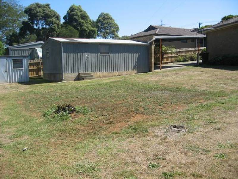 30 Rangeview Street, Warragul VIC 3820