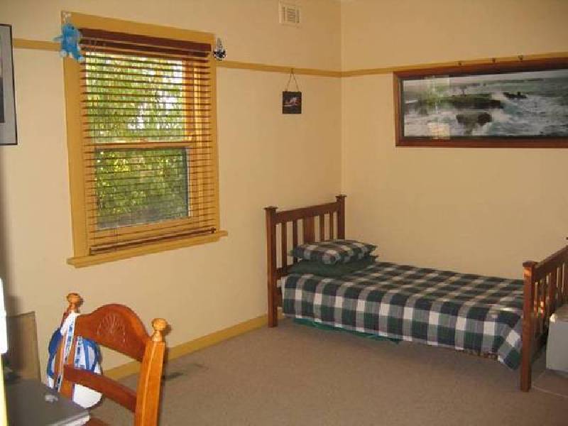 35 Church Street, Drouin VIC 3818