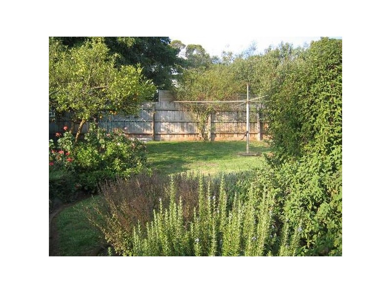 35 Church Street, Drouin VIC 3818