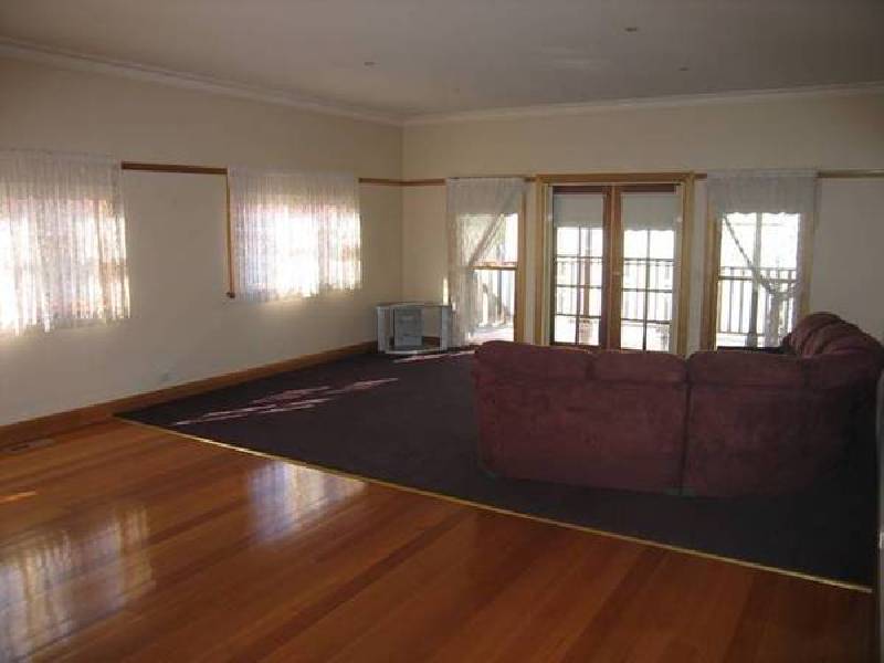 36 Peace Avenue, Warragul VIC 3820