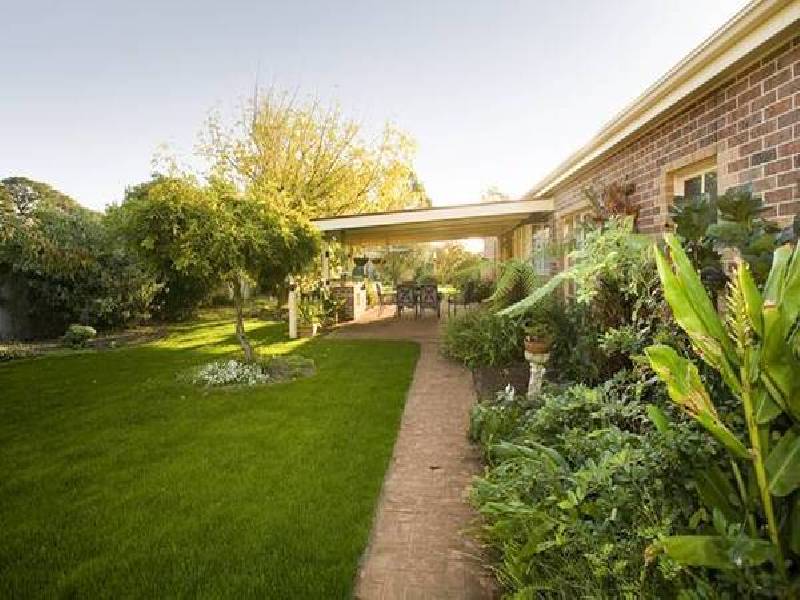 17 Rintel Court, Warragul VIC 3820