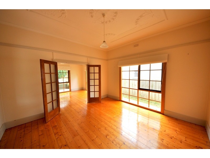 14 Peace Avenue, Warragul VIC 3820