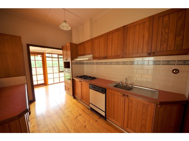 14 Peace Avenue, Warragul VIC 3820