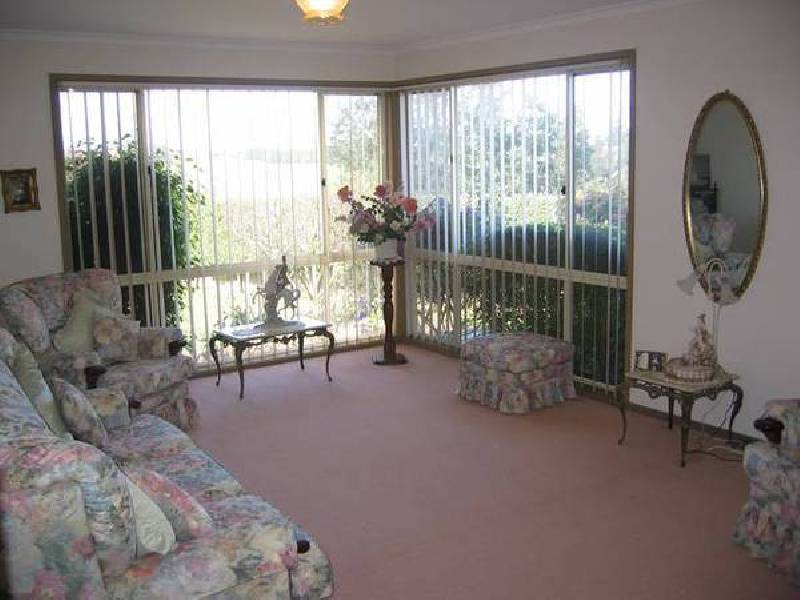 6 Hakea Court, Drouin VIC 3818