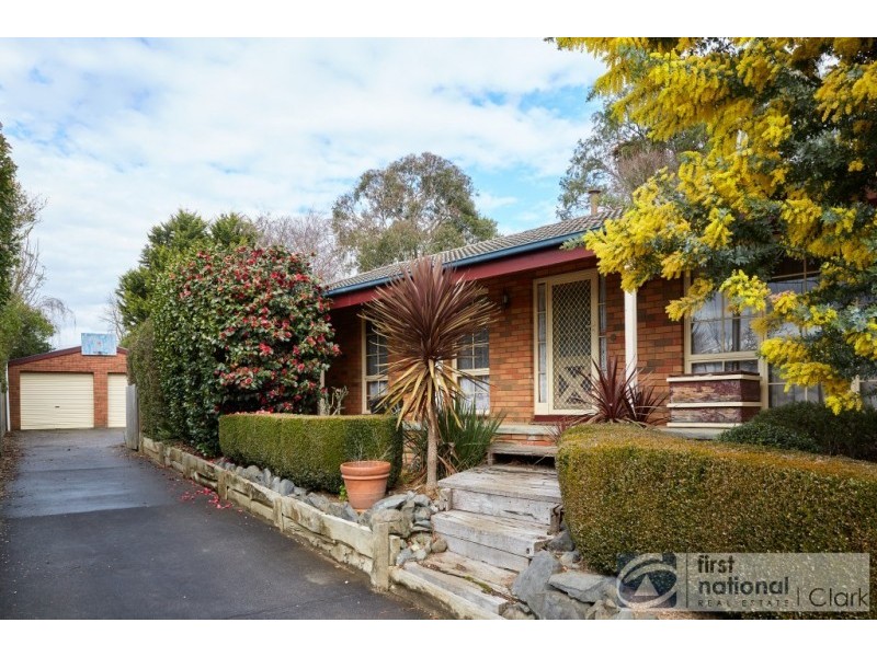 9 McCulloch Avenue, Warragul VIC 3820
