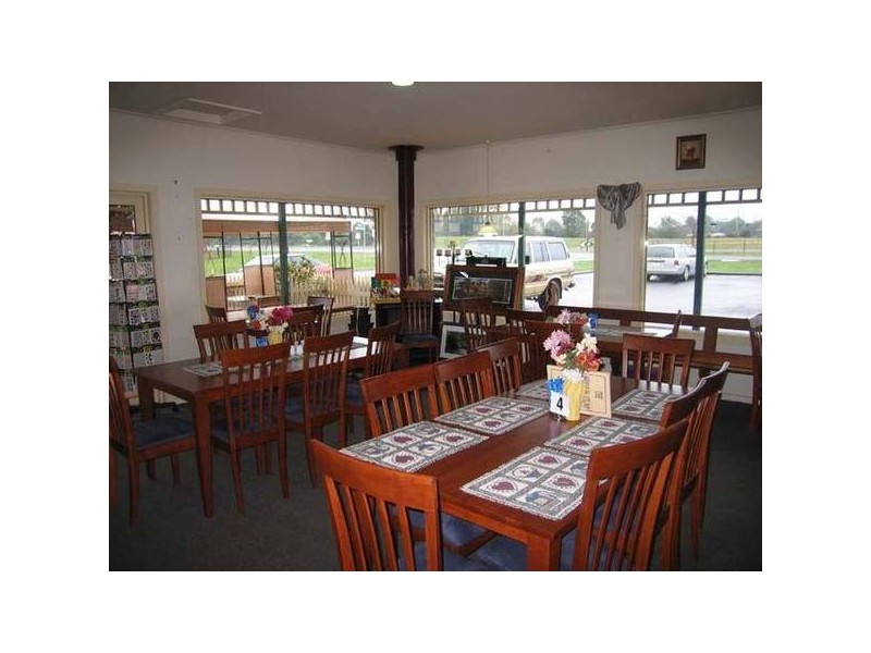 Cnr Cropley & Main Street, Darnum VIC 3822