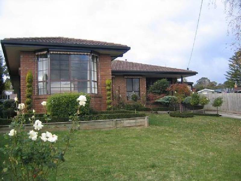 14 Acacia Street, Drouin VIC 3818