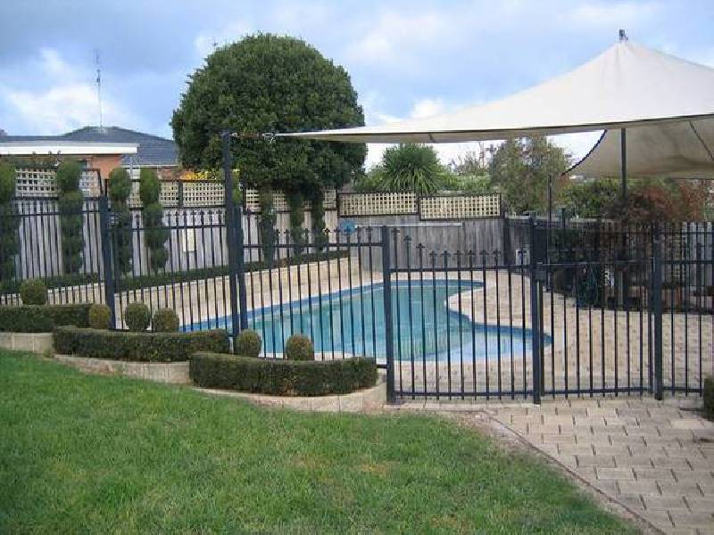 14 Acacia Street, Drouin VIC 3818