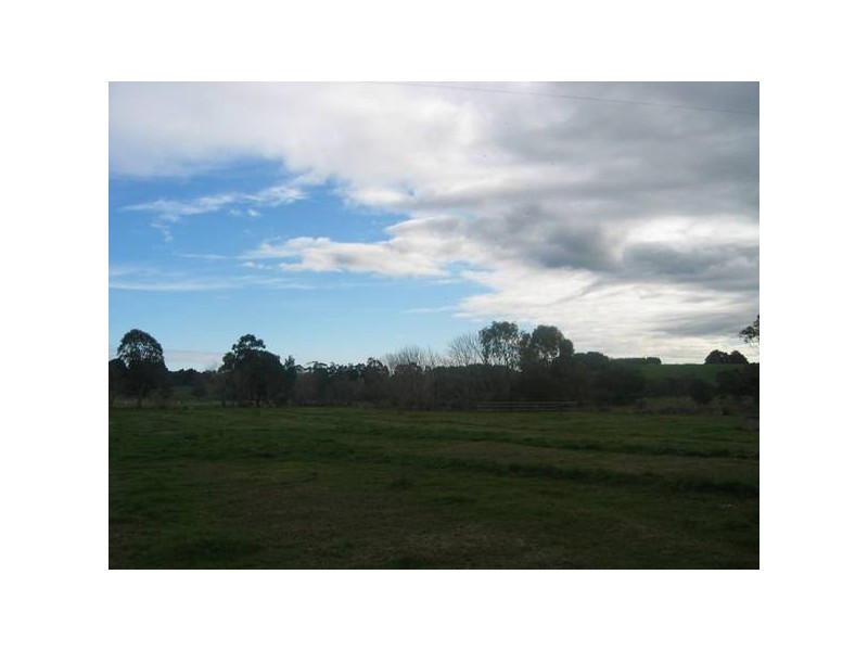 .forest Road, Labertouche VIC 3816