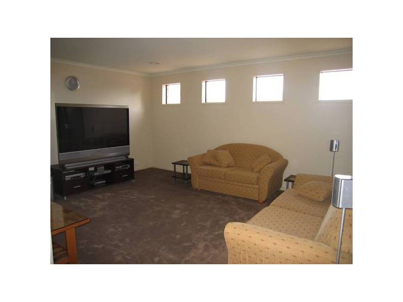 33 Hardy Drive, Trafalgar VIC 3824