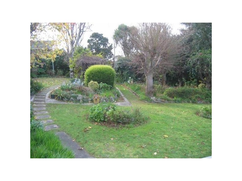 Clifford Street, Warragul VIC 3820