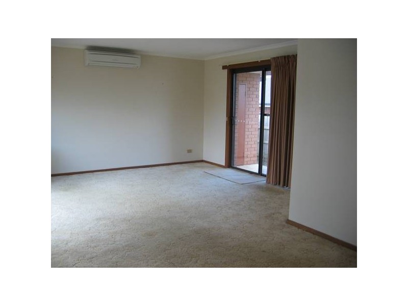 Hopetoun Road, Drouin VIC 3818