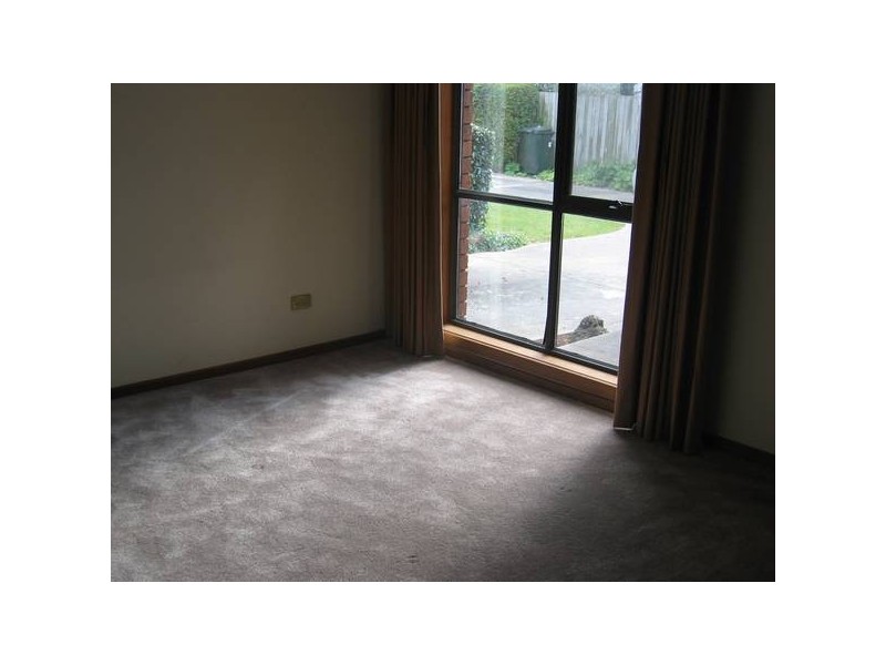 Hopetoun Road, Drouin VIC 3818