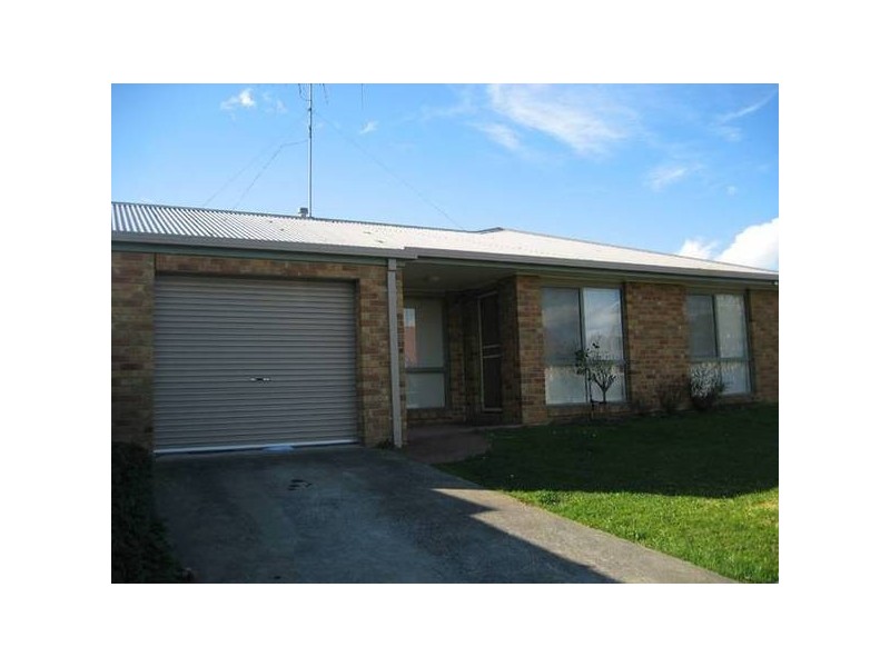 Stoffers Street, Warragul VIC 3820