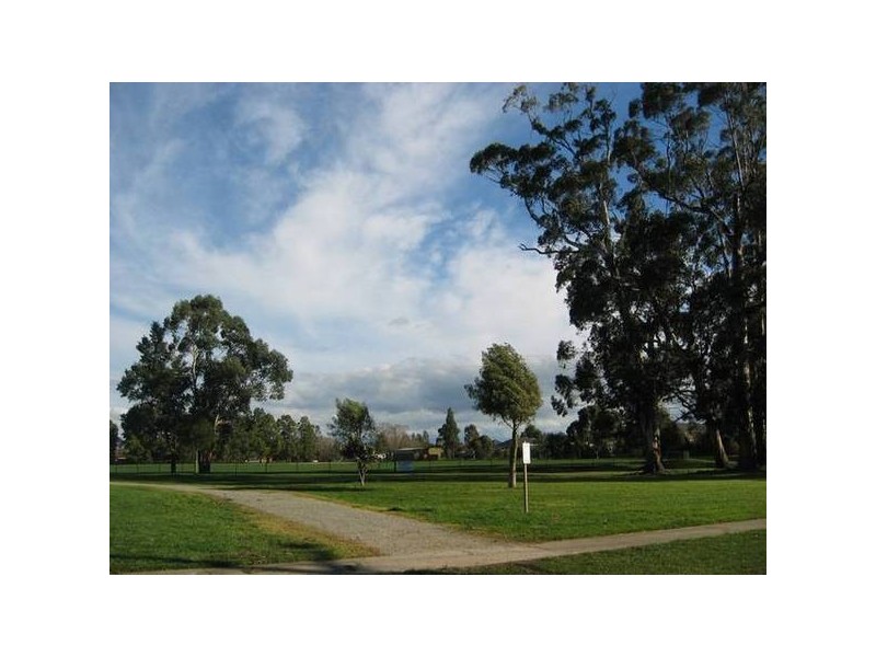 Stoffers Street, Warragul VIC 3820