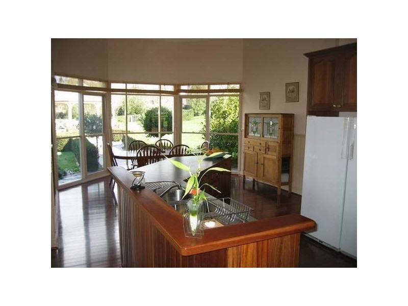 Martin Court, Warragul VIC 3820