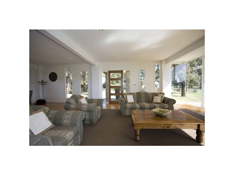 .350 Main Neerim Rd,, Drouin West VIC 3818