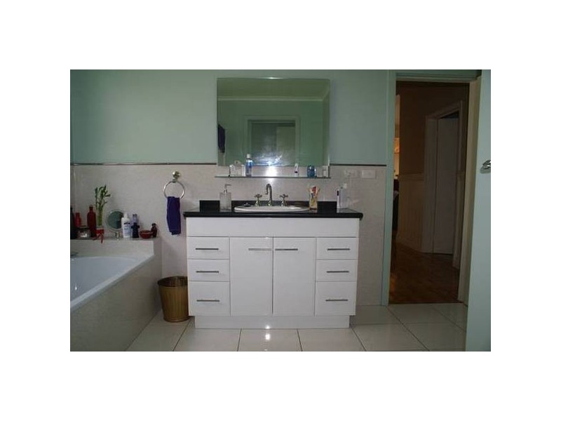 Cropley Street, Darnum VIC 3822