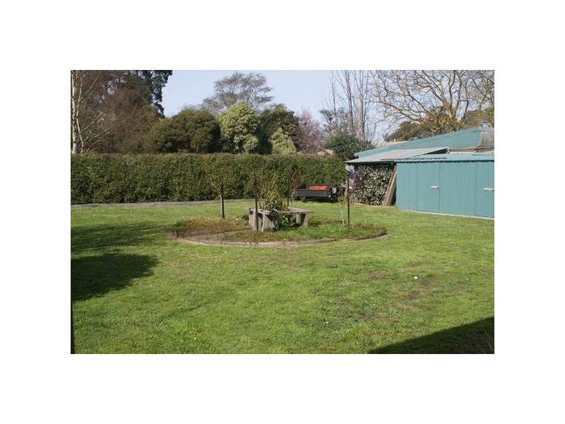 Cropley Street, Darnum VIC 3822