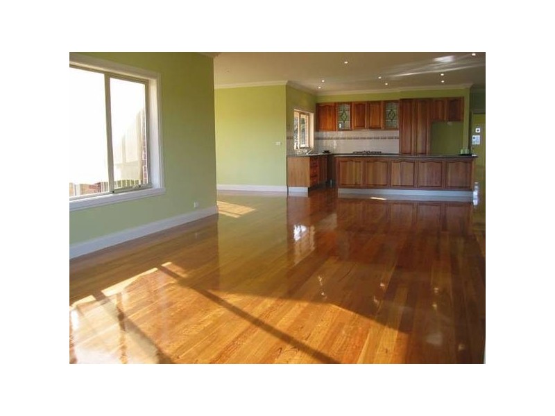 12 Munro Street, Warragul VIC 3820