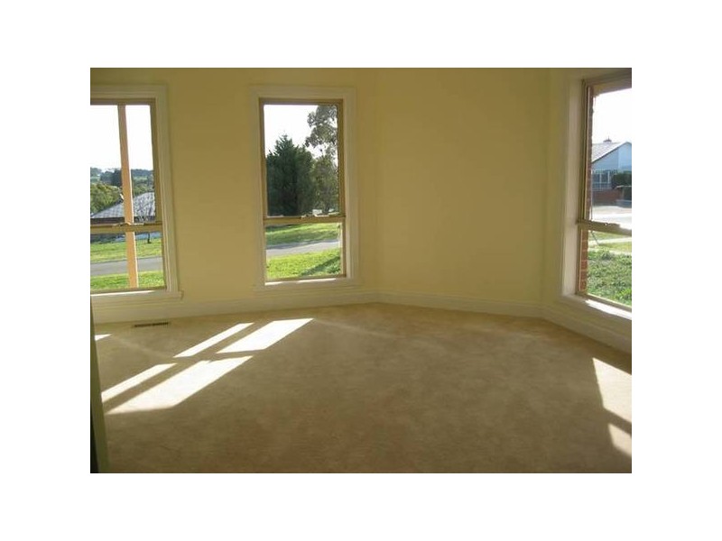 12 Munro Street, Warragul VIC 3820