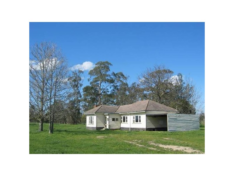 15 Potter Road, Longwarry North VIC 3816