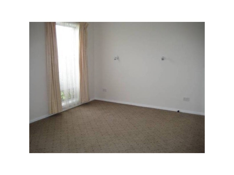 19 Caton Street, Warragul VIC 3820