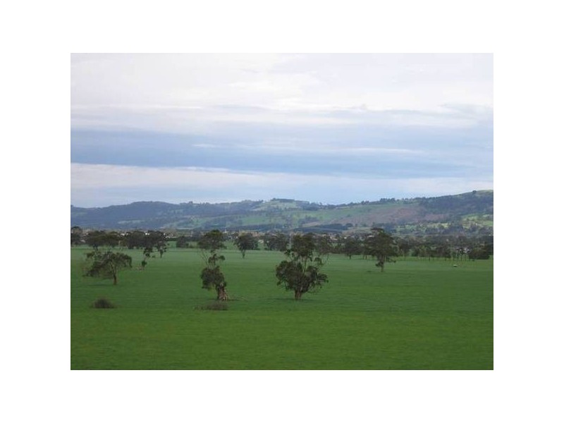 2 Little Moe River Road, Yarragon VIC 3823