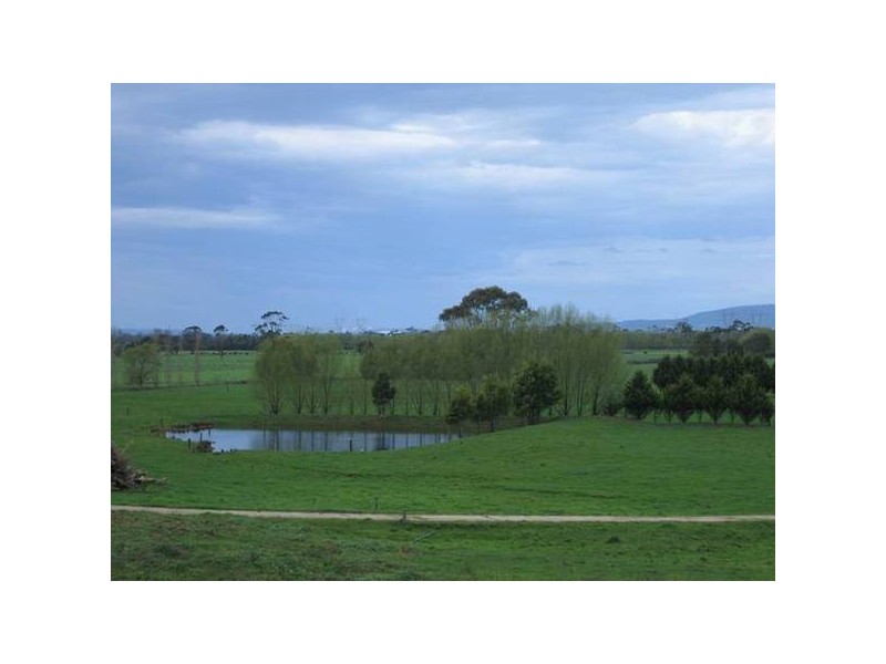 2 Little Moe River Road, Yarragon VIC 3823