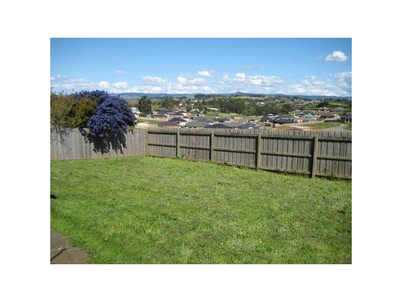 17 Fenton Street, Warragul VIC 3820