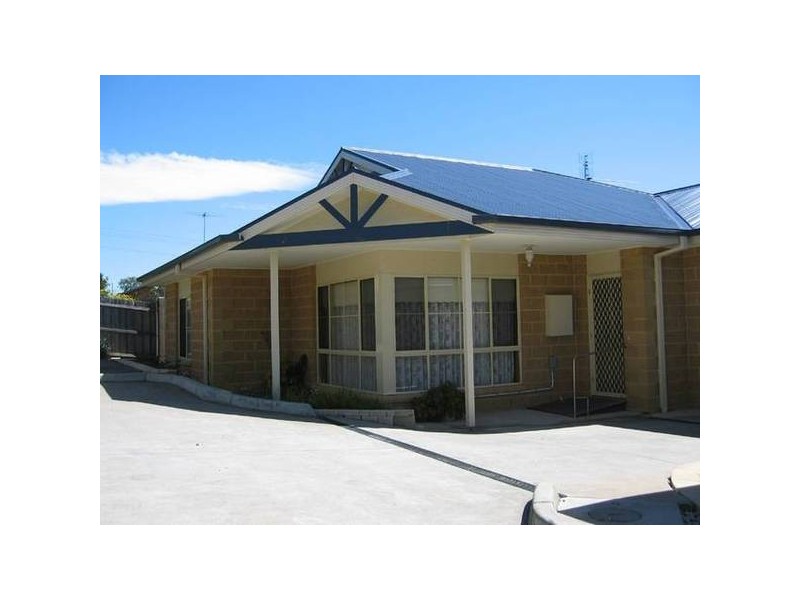 3/11 Neerim Street, Drouin VIC 3818