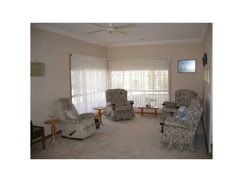 3/11 Neerim Street, Drouin VIC 3818