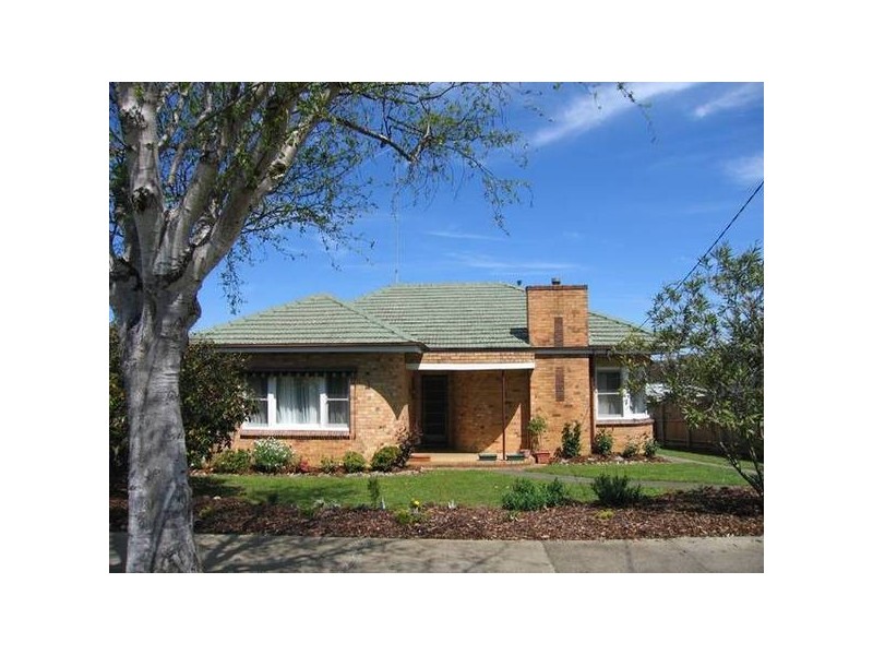 14 Windsor Avenue, Warragul VIC 3820
