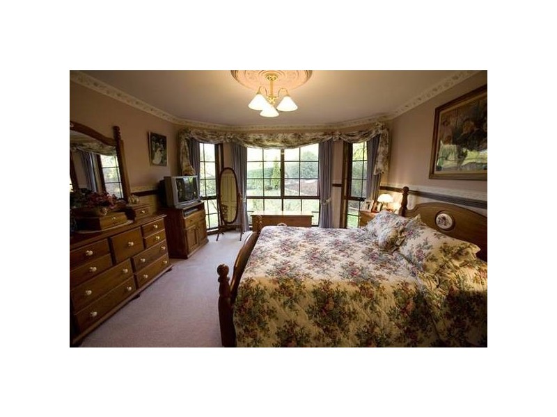 21 Moroka. Drive, Warragul VIC 3820